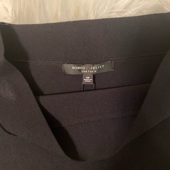 ROMEO
JULIET couture Size: M Color:Black - Picture 3 of 4